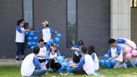 主题团建|泡泡龙之气球舞龙创意团建体验